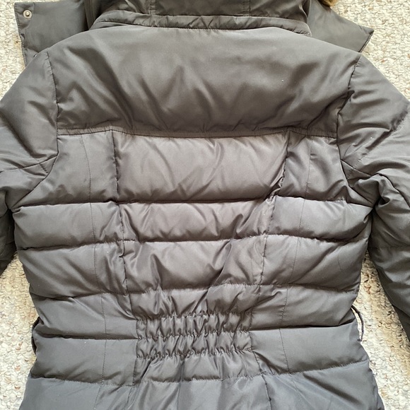 Abercrombie & Fitch small grey puffer coat - Picture 4 of 4